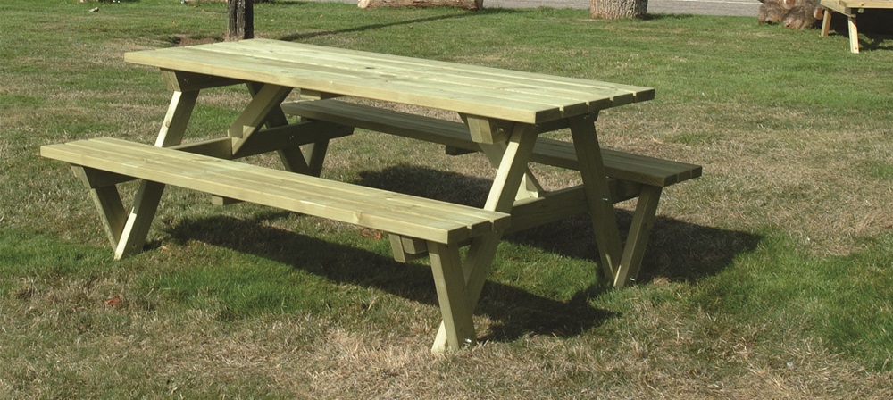 Picnic Bench 